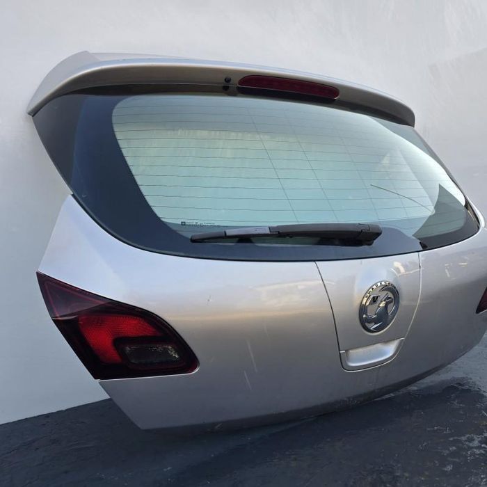 Haion complet Z167 cu luneta Opel Astra J