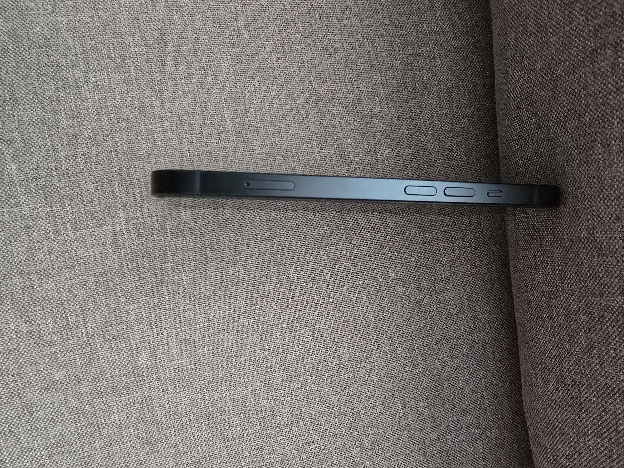 IPhone 14 Перфектен