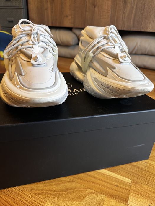 Balmain Unicorn White 43 - Legit Check