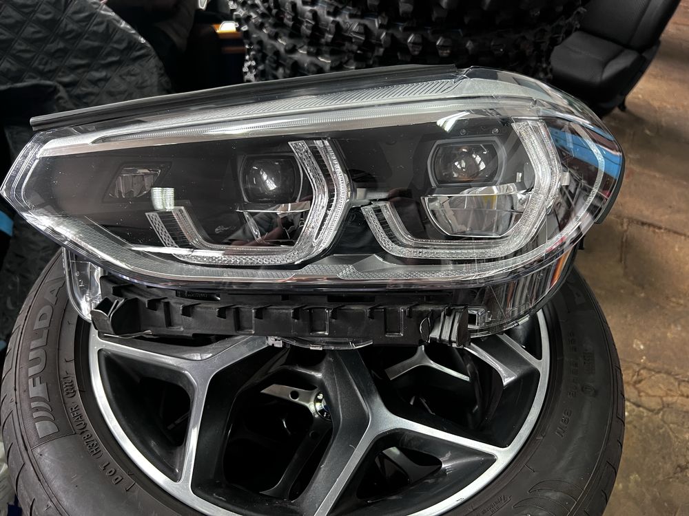 BMW X3 G01, G02 Адаптивен ляв Led фар в отлично състояние