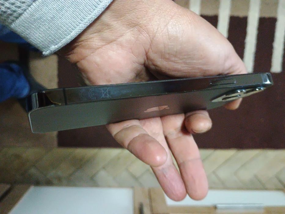 iPhone 12 pro baterie 100