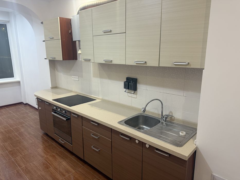 Продам Кухонный гарнитур