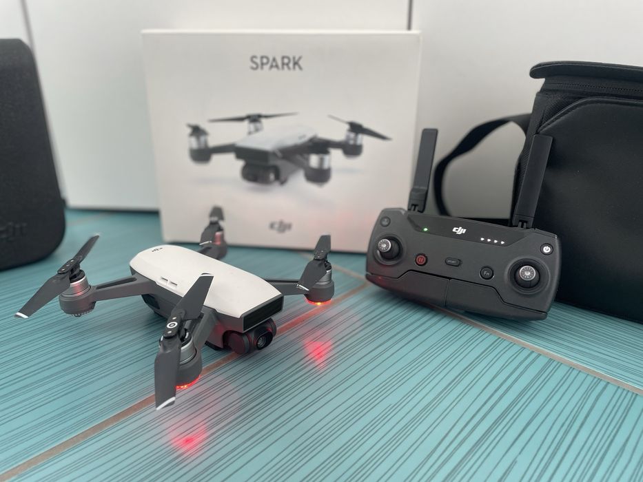 Дрон DJI SPARK Комплект!