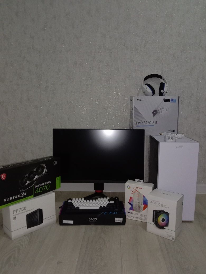 Продам игровой компьтер с монитором
