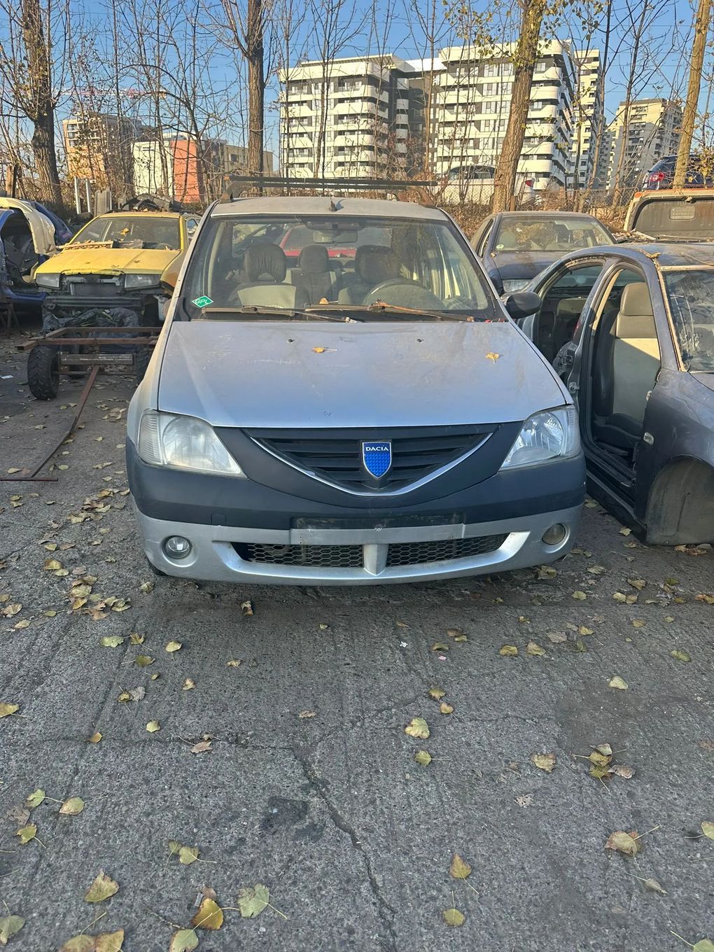 Dezmembrez Dacia Logan (L90) Berlina 1.6 Mpi K7M 2007