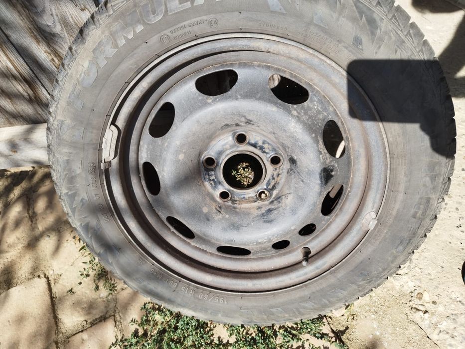 Anvelope cu jante Pirelli Formula si BFGoodrich de iarna R15