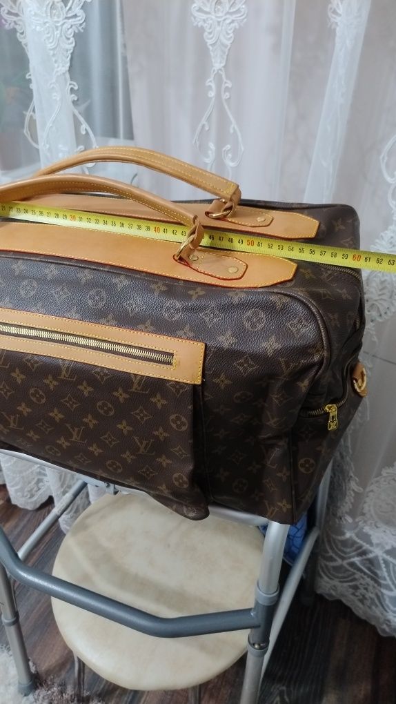 Geanta voiaj louis vuitton