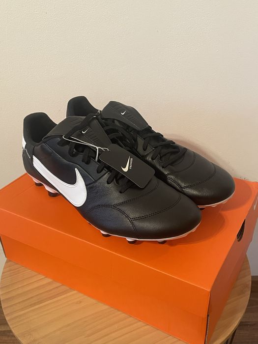 Nike Premier 3 - бутонки