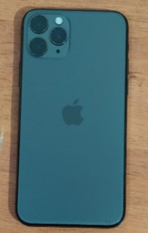 Iphone 11 pro сотилади