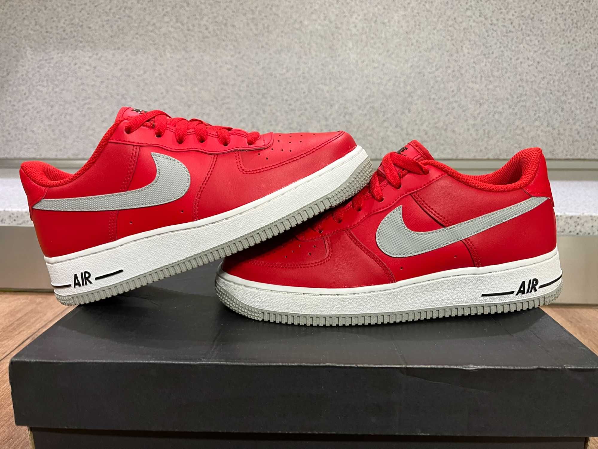 ОРИГИНАЛНИ *** Nike Air Force 1 Low /  'University Red Smoke Grey '