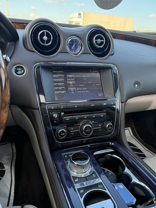 Jaguar XJ 3.0 D Portfolio – 275CP – Full, impecabil, dețin 4 ani
