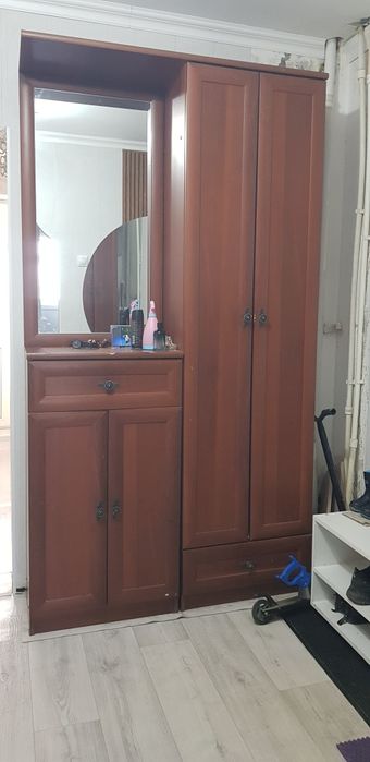 Прихожая б/у состояние отличное