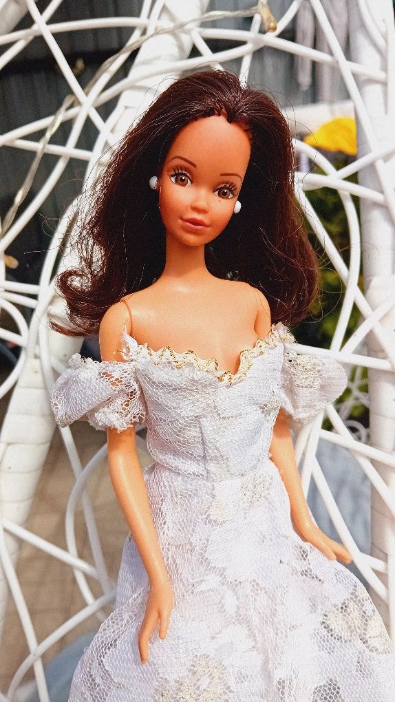 Barbie steffie face hispanic