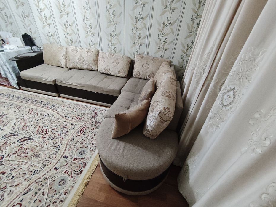 Диван для гостиной