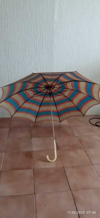 Антикварен ретро дамски чадър, супер евтино!