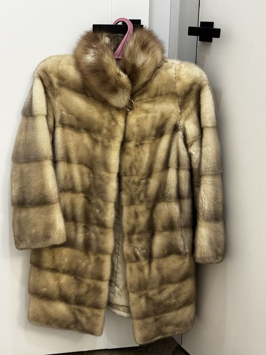 Продам норковую шубу