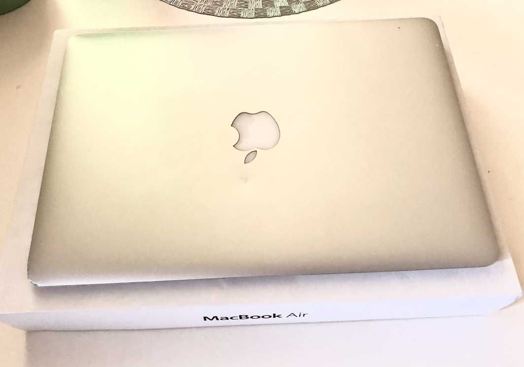 MacBook Air 13'' 2013 128GB-SSD  4GB-DDR3