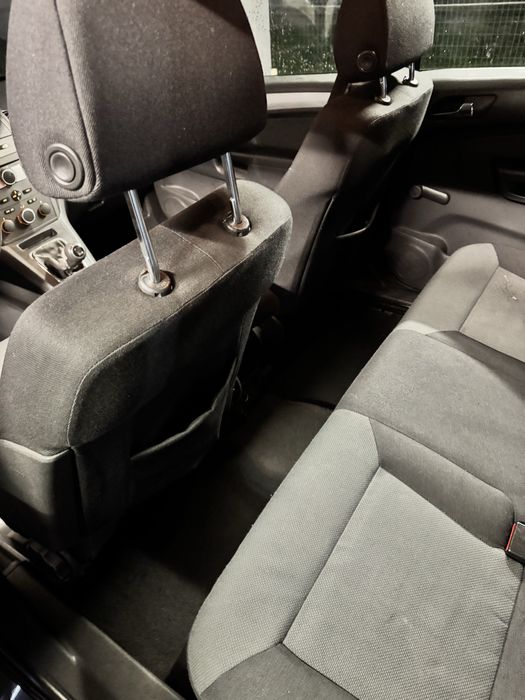 Vand opel zafira b 1.9 locuri sau schimb
