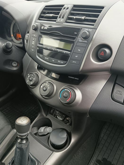 Vând Toyota RAV4 Diesel