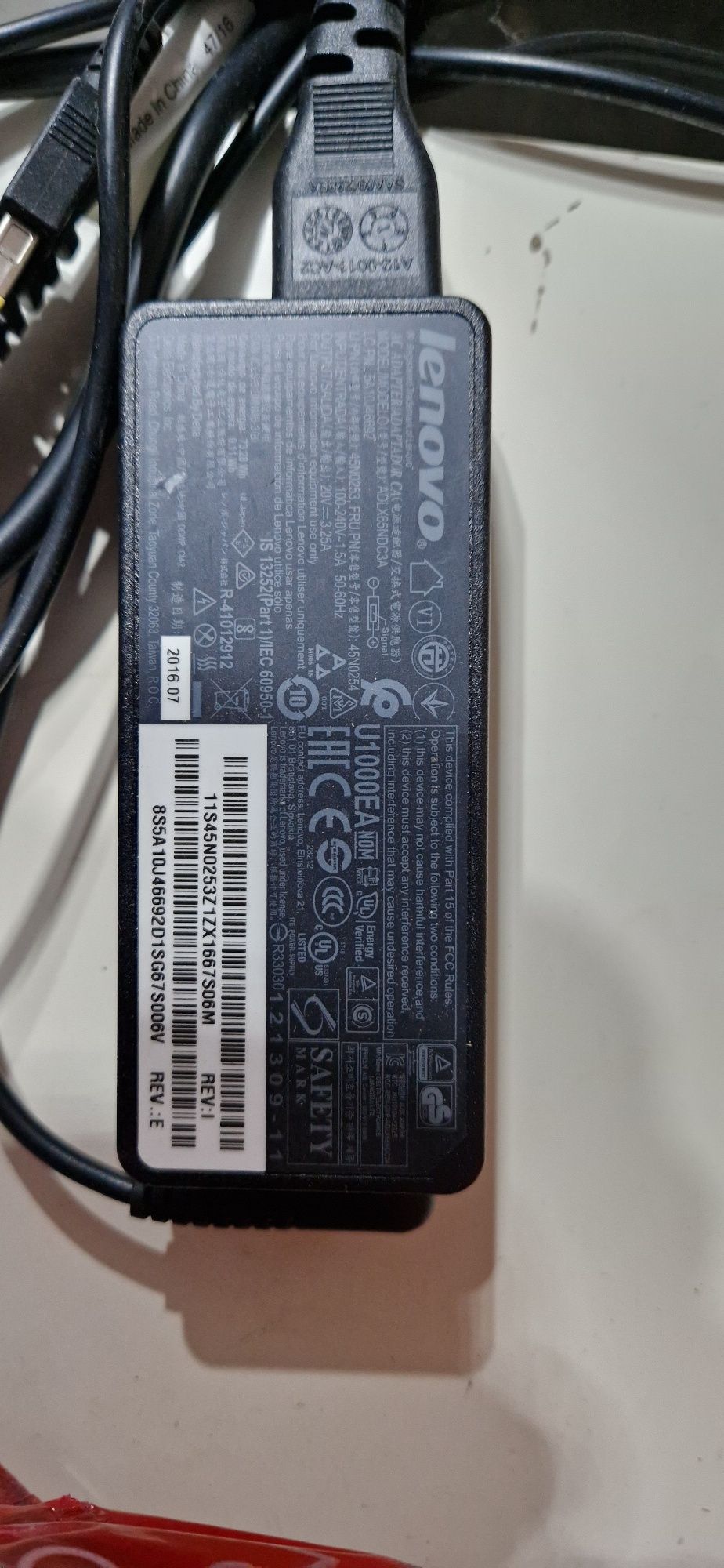 Încărcător laptop lenovo nou