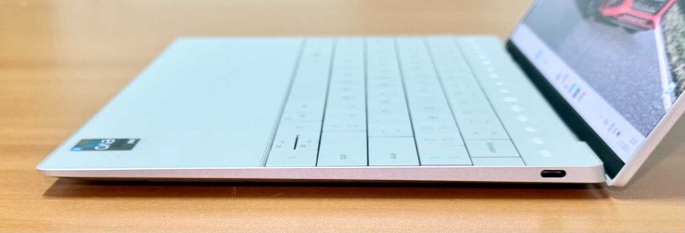 Dell XPS 9320 Plus/ i7-1260P/ 16 RAM/512 SSD/13.4" FHD+ Touch/КАТО НОВ