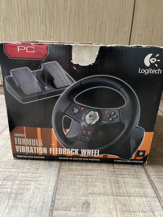 Volan gaming logitch