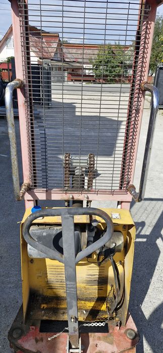 Transpaleta electrică