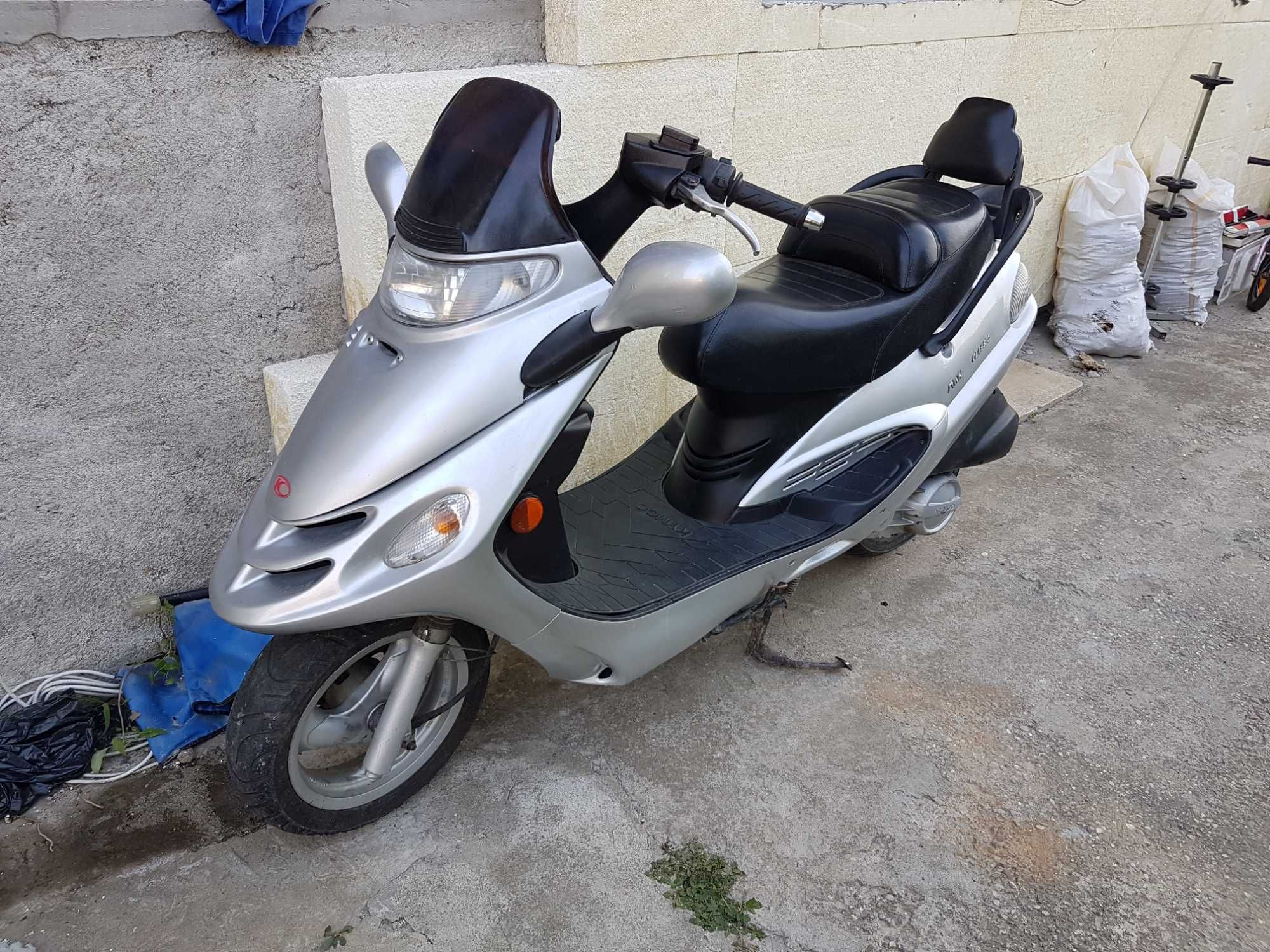 dezmembrez piese motor carene kymco dink  yager xciting  people s