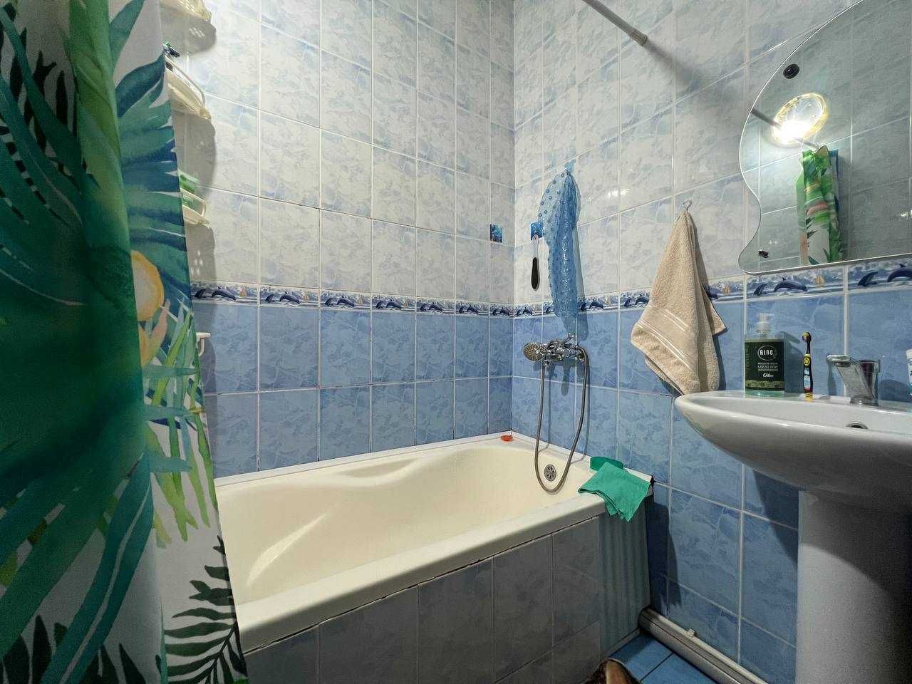 Продаётся 3/1/4, 66 м2, Авиасозлар 2, рынок Кадышева