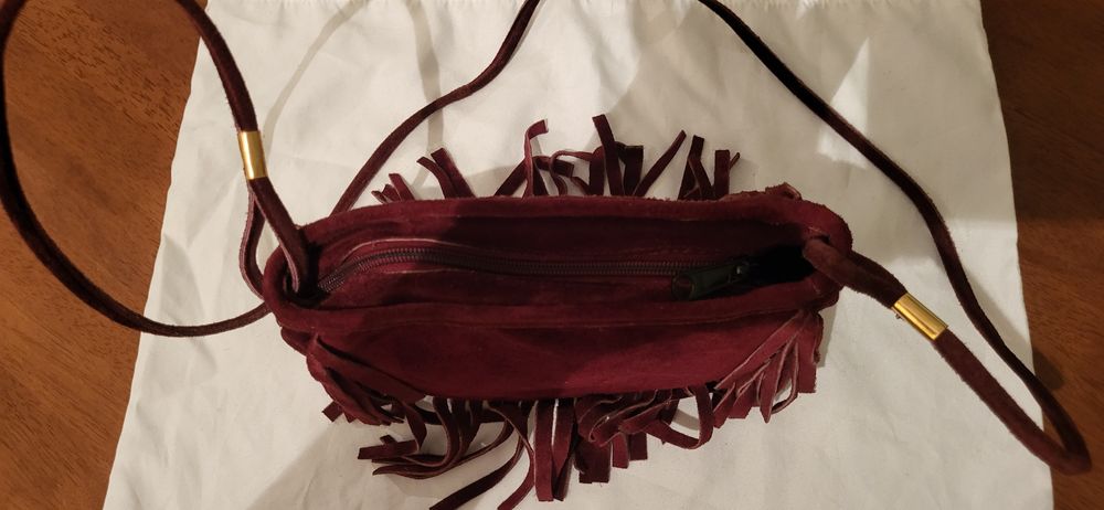 Вишнева чанта естествен велур