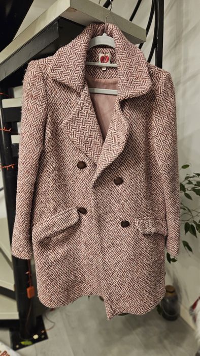 Palton roz grosut marimea 34/S