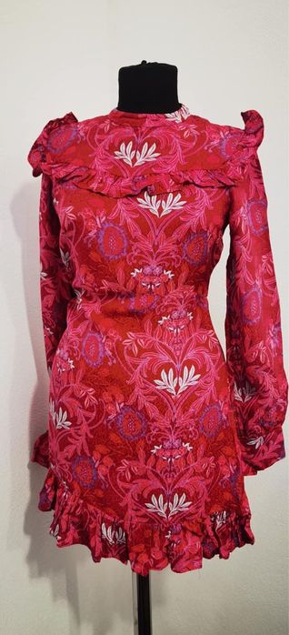 Rochie Zara rosie cu imprimeu floral