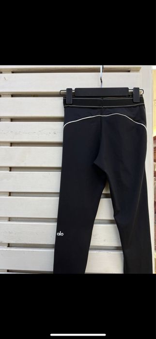 Colanti Alo Yoga material Superb