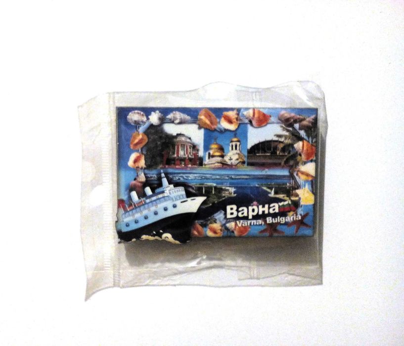 Фолио, коледни, ръкавици, магнит, део, фенерче и други...