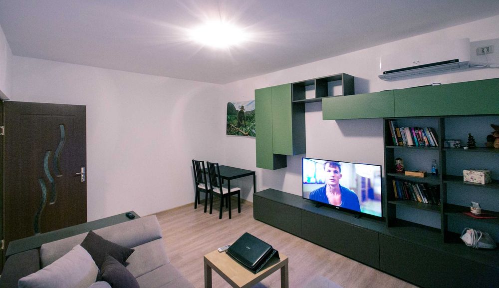 Proprietar inchiriez apartament 2 camere decomandat 56 m²,etaj 3/4