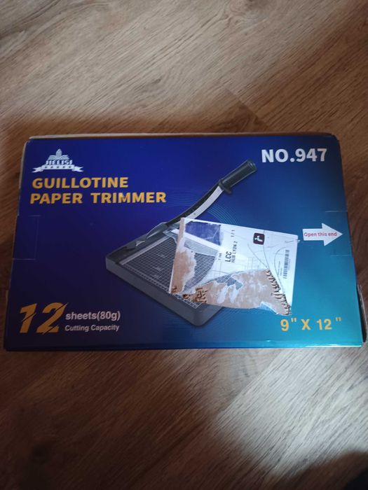 Гилотина за рязане на хартия