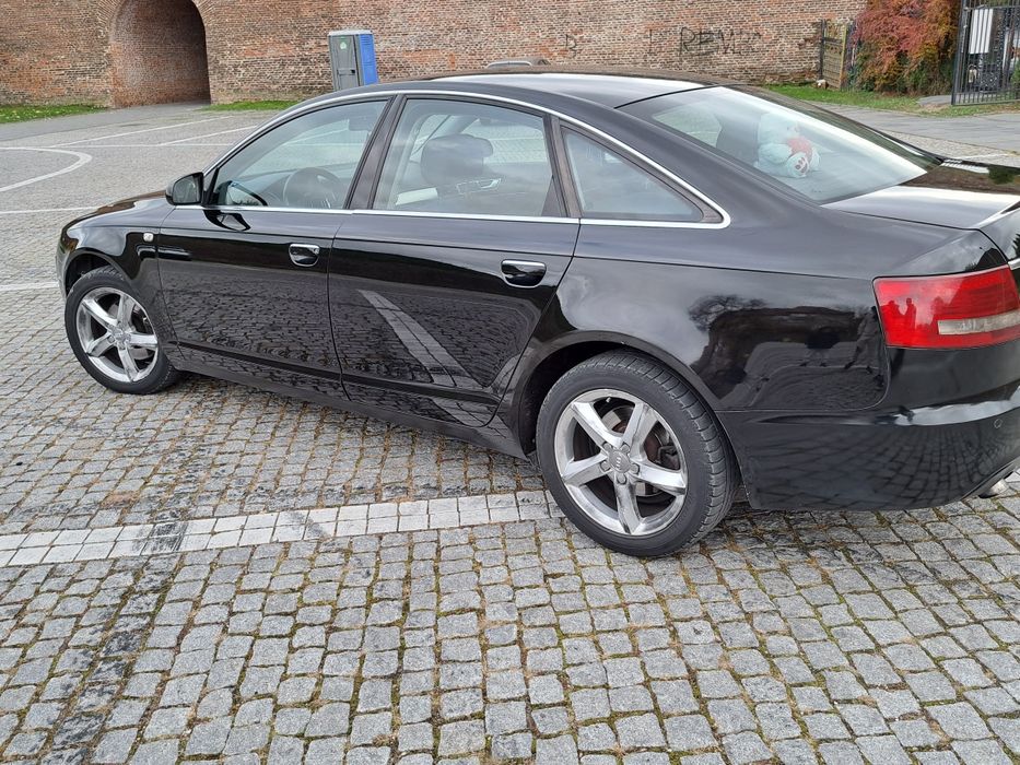 Vând Audi A6 acte la zii mașina este într-o stare perfectă