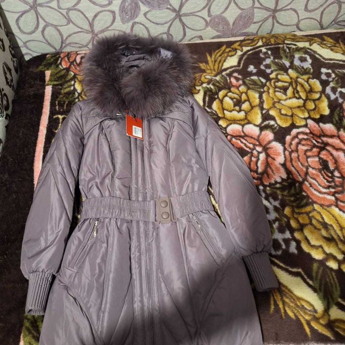 Размер 42 Новая красивый цвет.
Цена договорная.