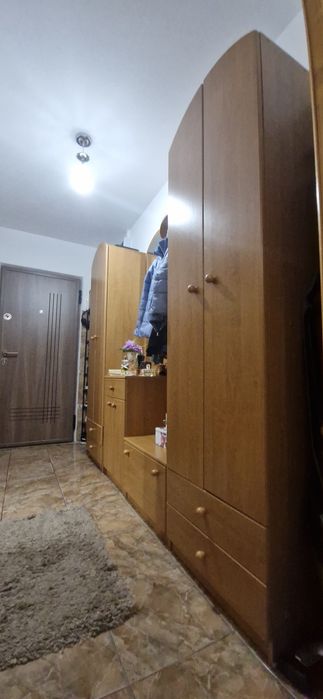 Hol format din 4 corpuri