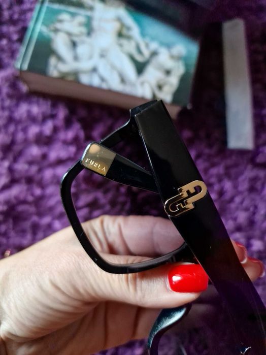 Нови слънчеви очила Furla