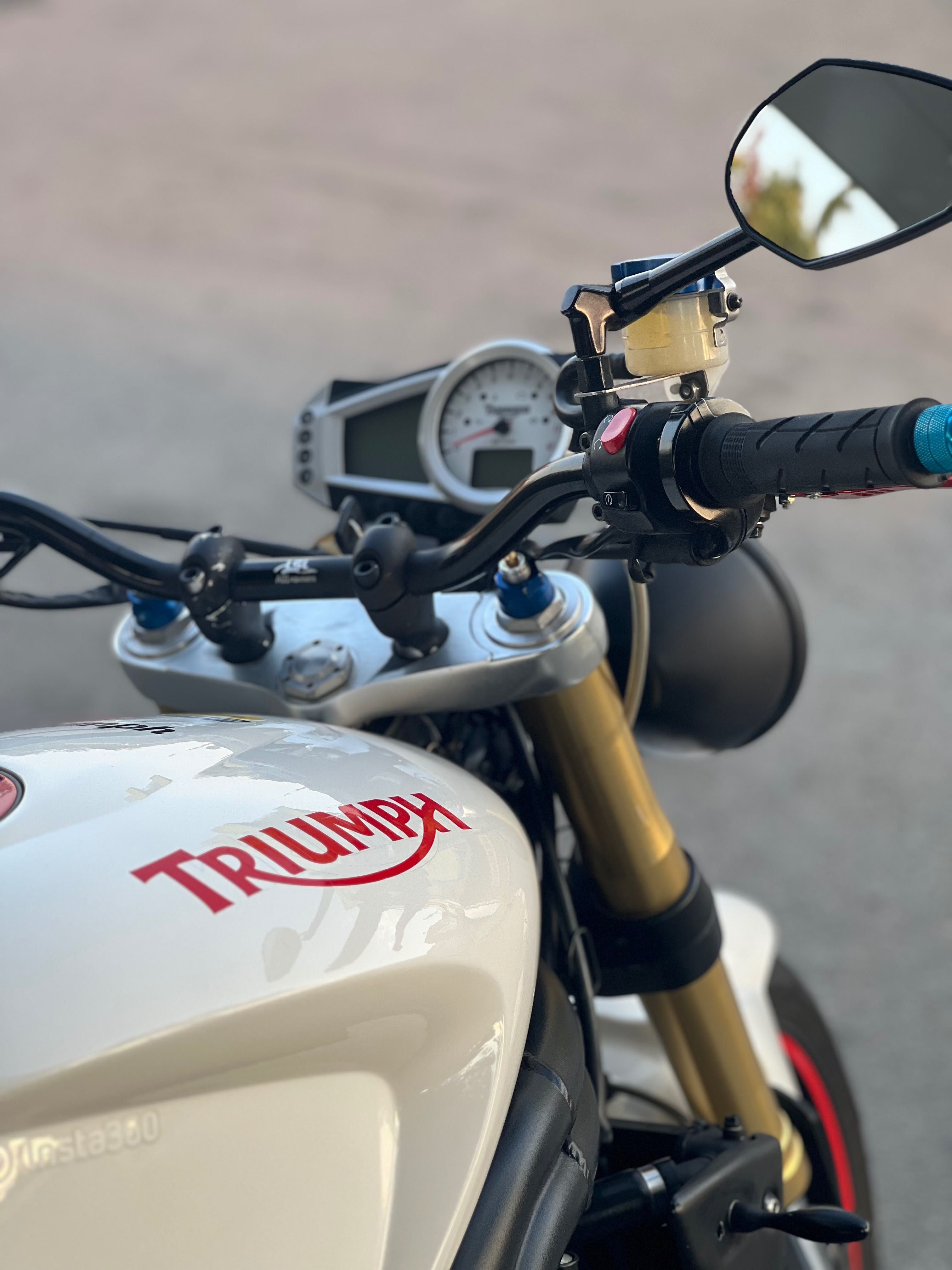 Triumph Speed Triple 1050 2006