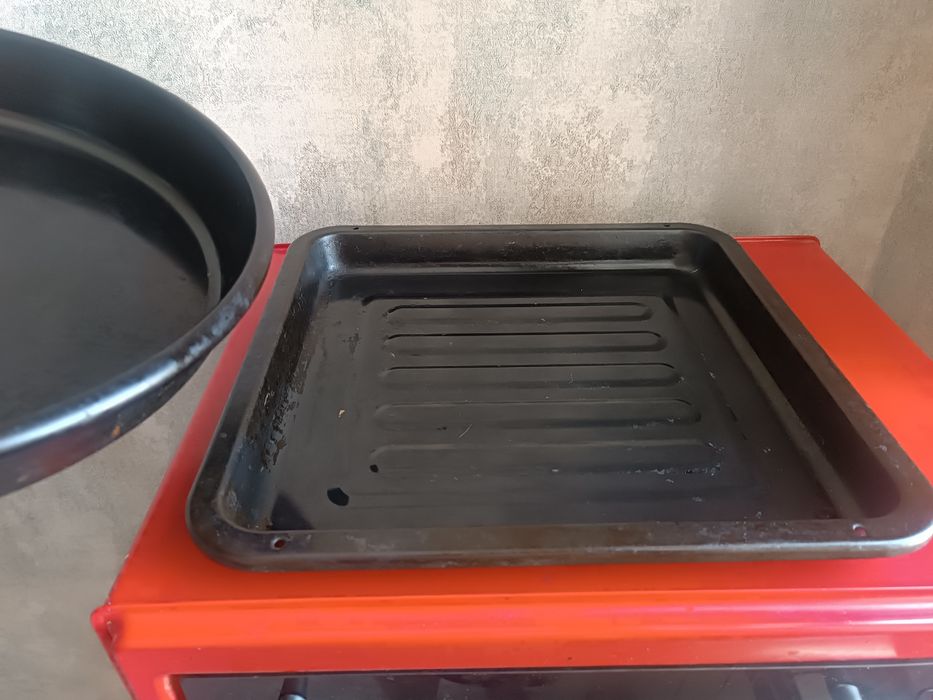 Электро духовка продается