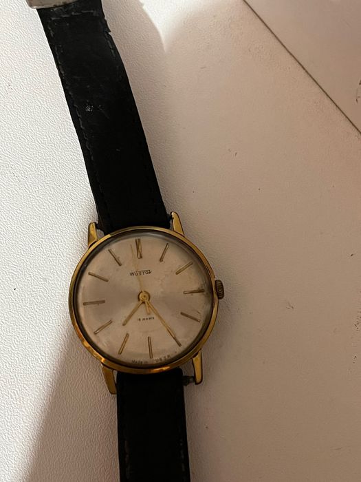 Продавам Часовници