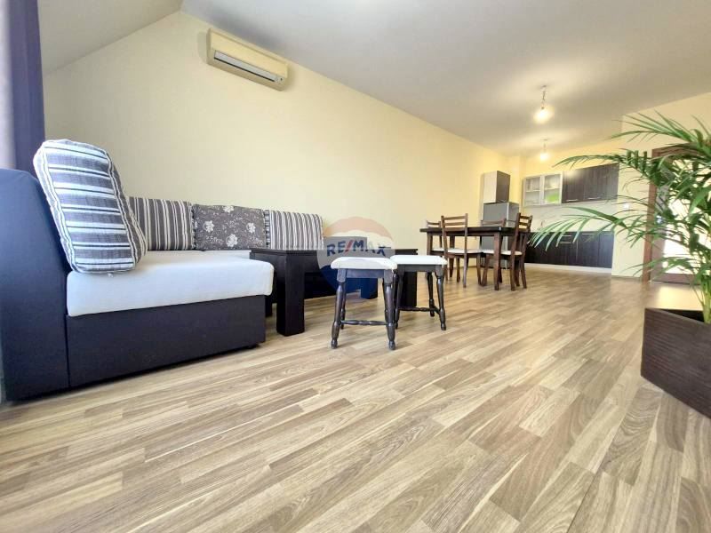 Продава се Двустаен апартамент в Варна, Галата - 78 кв.м за 1059 €/кв.м - Снимка #1