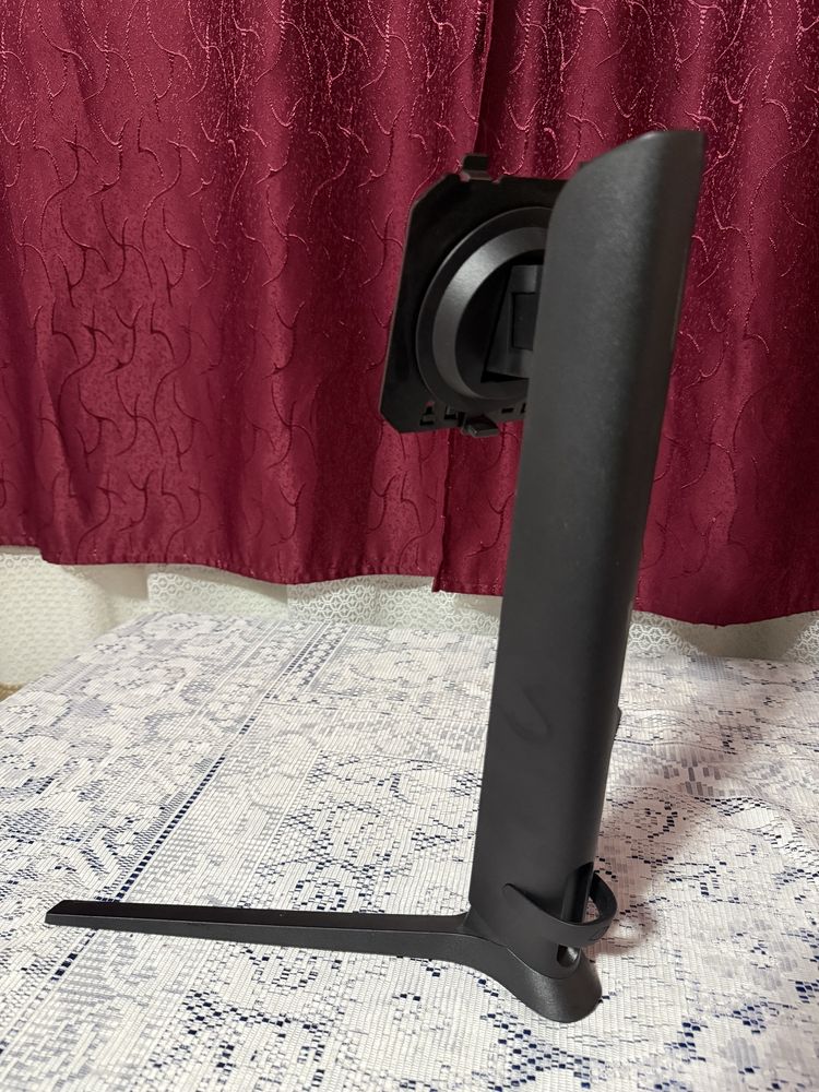 Suport masa monitor gaming Samsung Odyssey G4, G3