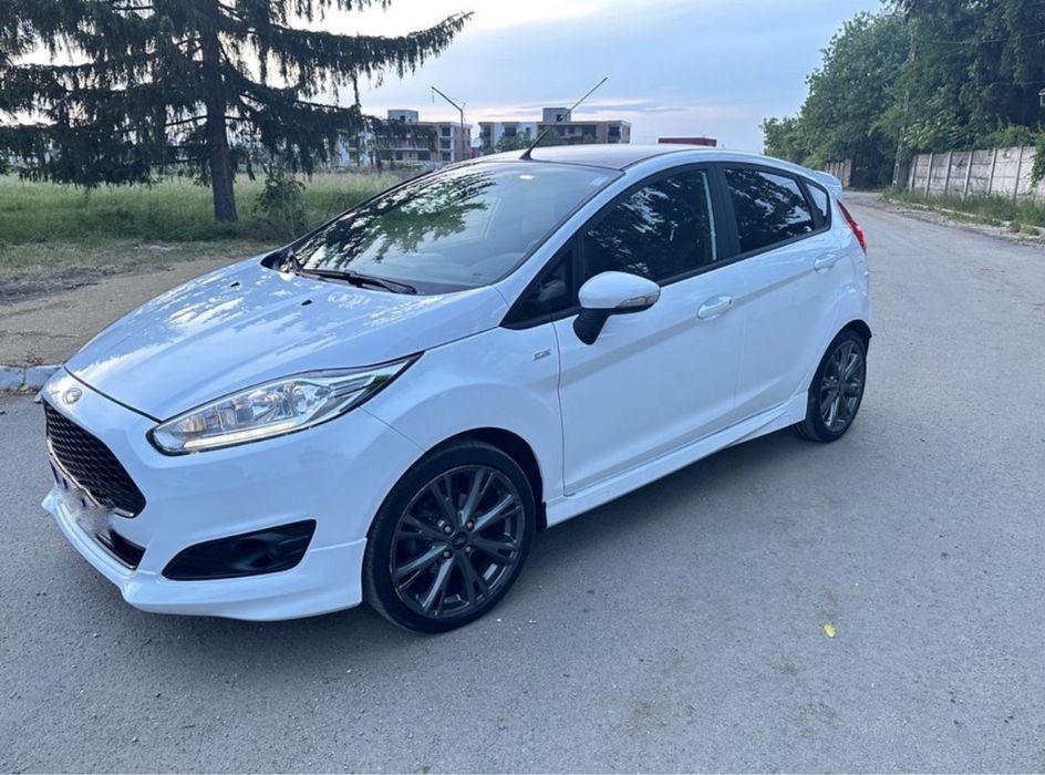 Ford Fiesta ST-line alb 140cp