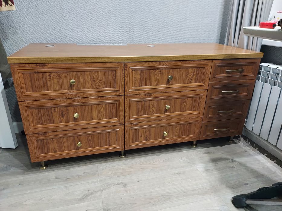 Продам стол-тумбу