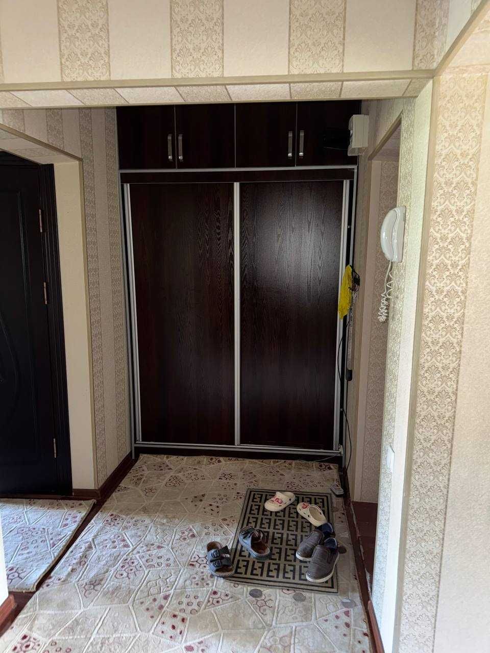 СРОЧНО продам трехкомнатную квартиру.