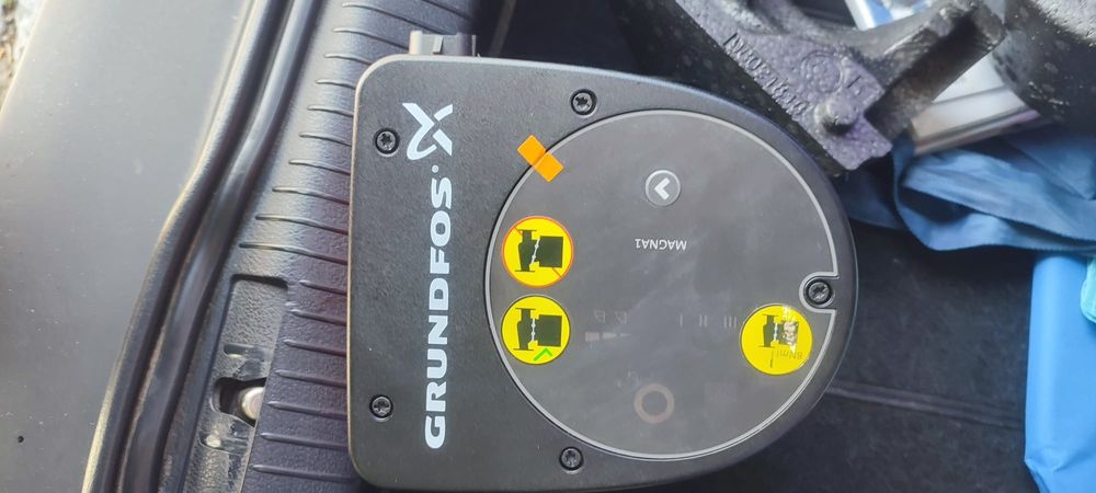 Vând pompa Grundfos