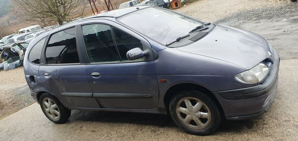 Renault Scenic 1.9 dti на части